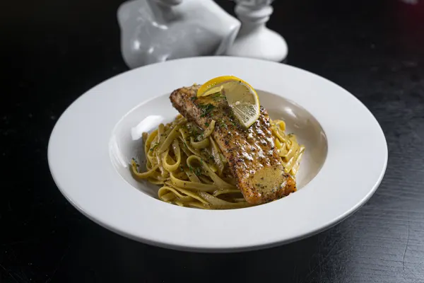 Salmone alla Crema Dorata